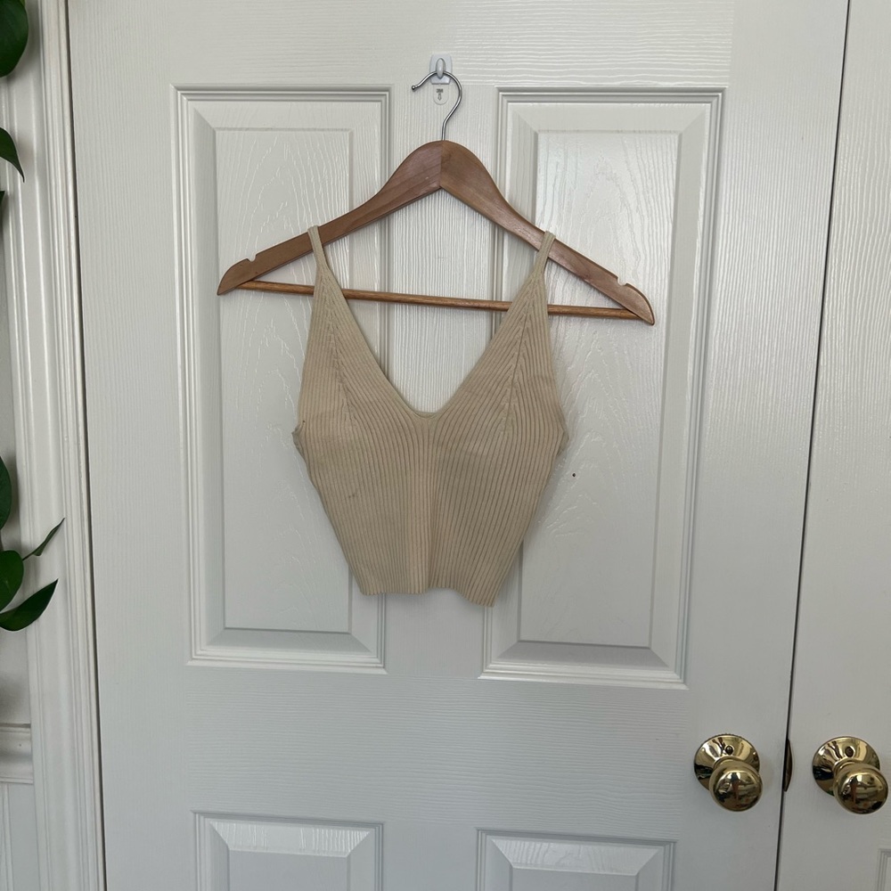 Beige Cropped Top Urban Outfitters size small